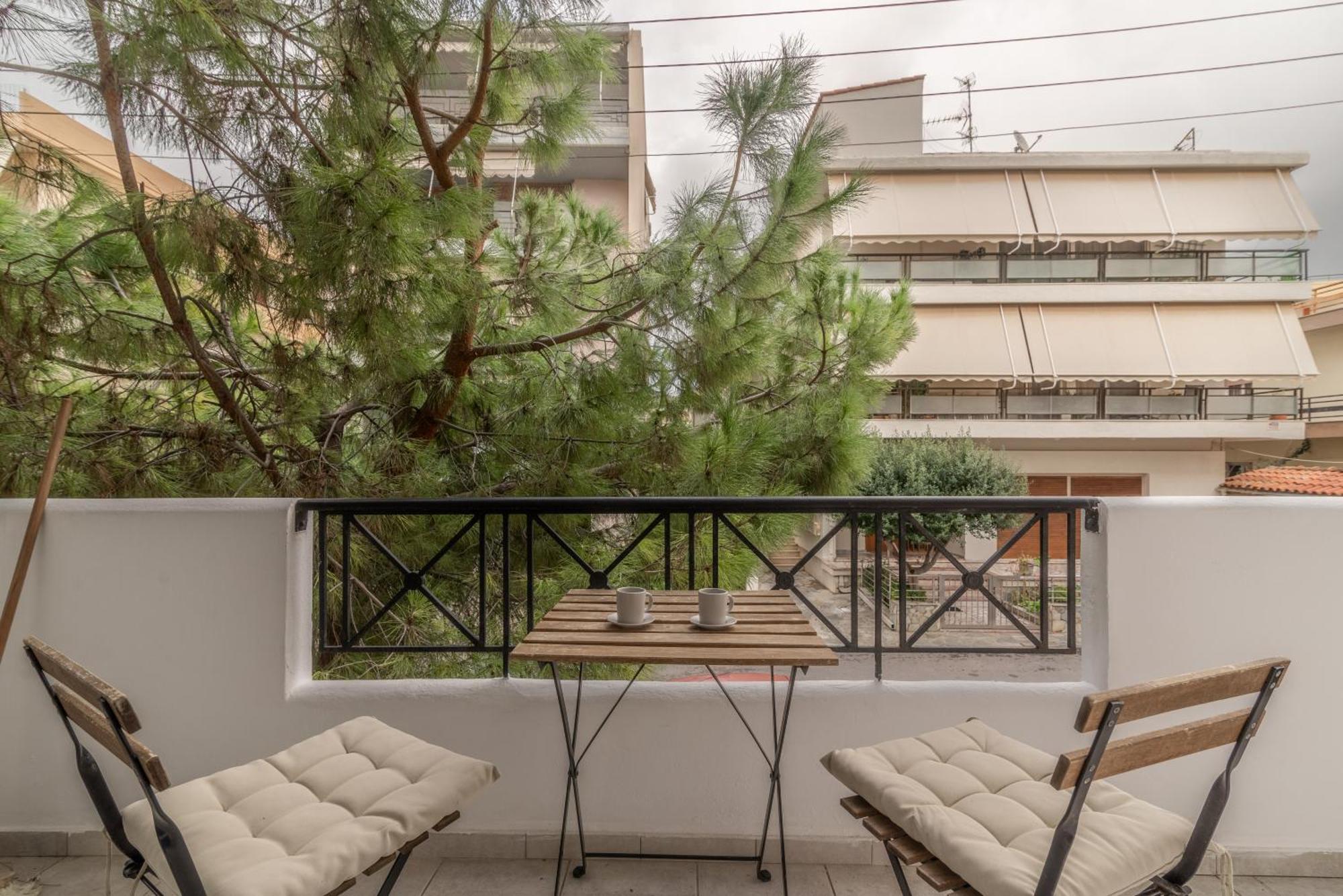 Misty Grey Apartment Near City Centre Heraklion  Ngoại thất bức ảnh