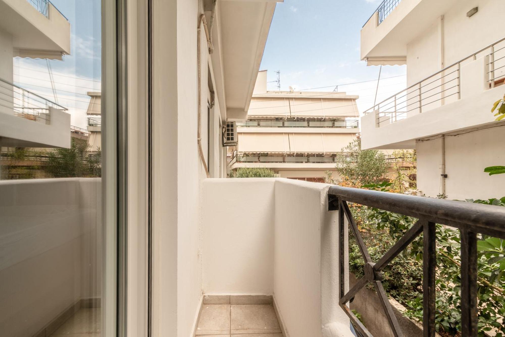 Misty Grey Apartment Near City Centre Heraklion  Ngoại thất bức ảnh