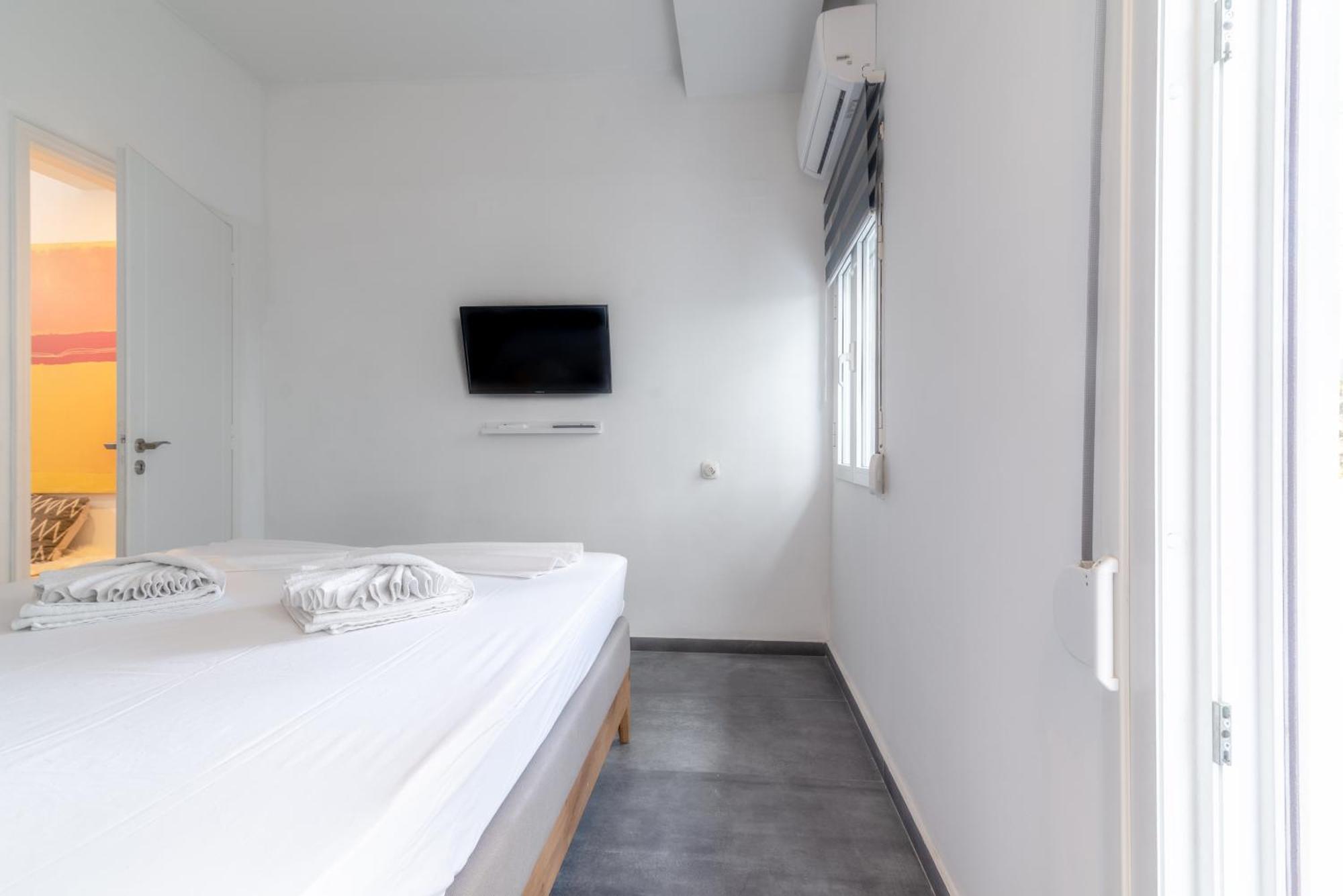 Misty Grey Apartment Near City Centre Heraklion  Ngoại thất bức ảnh